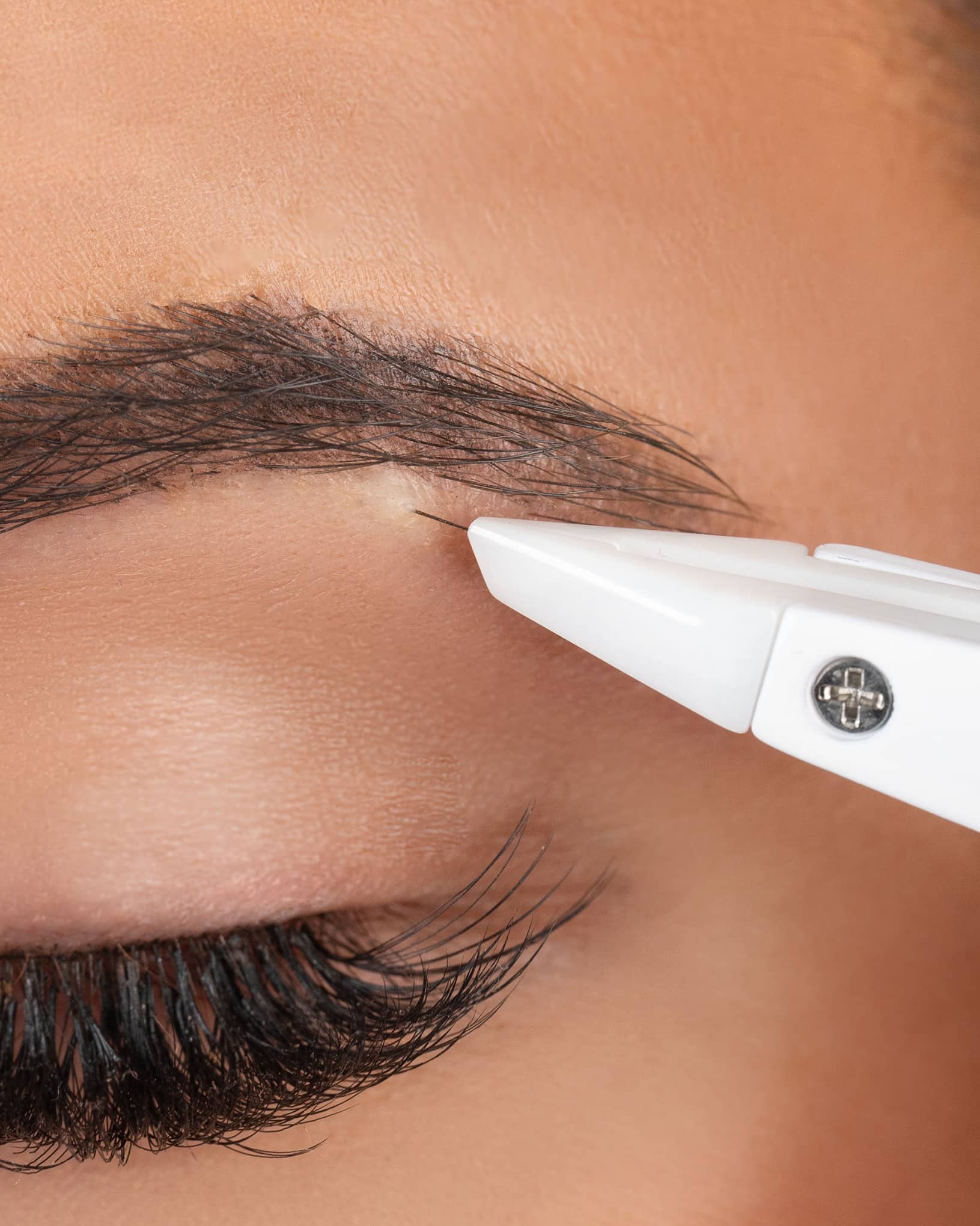 Brushworks Ceramic Tip Tweezer