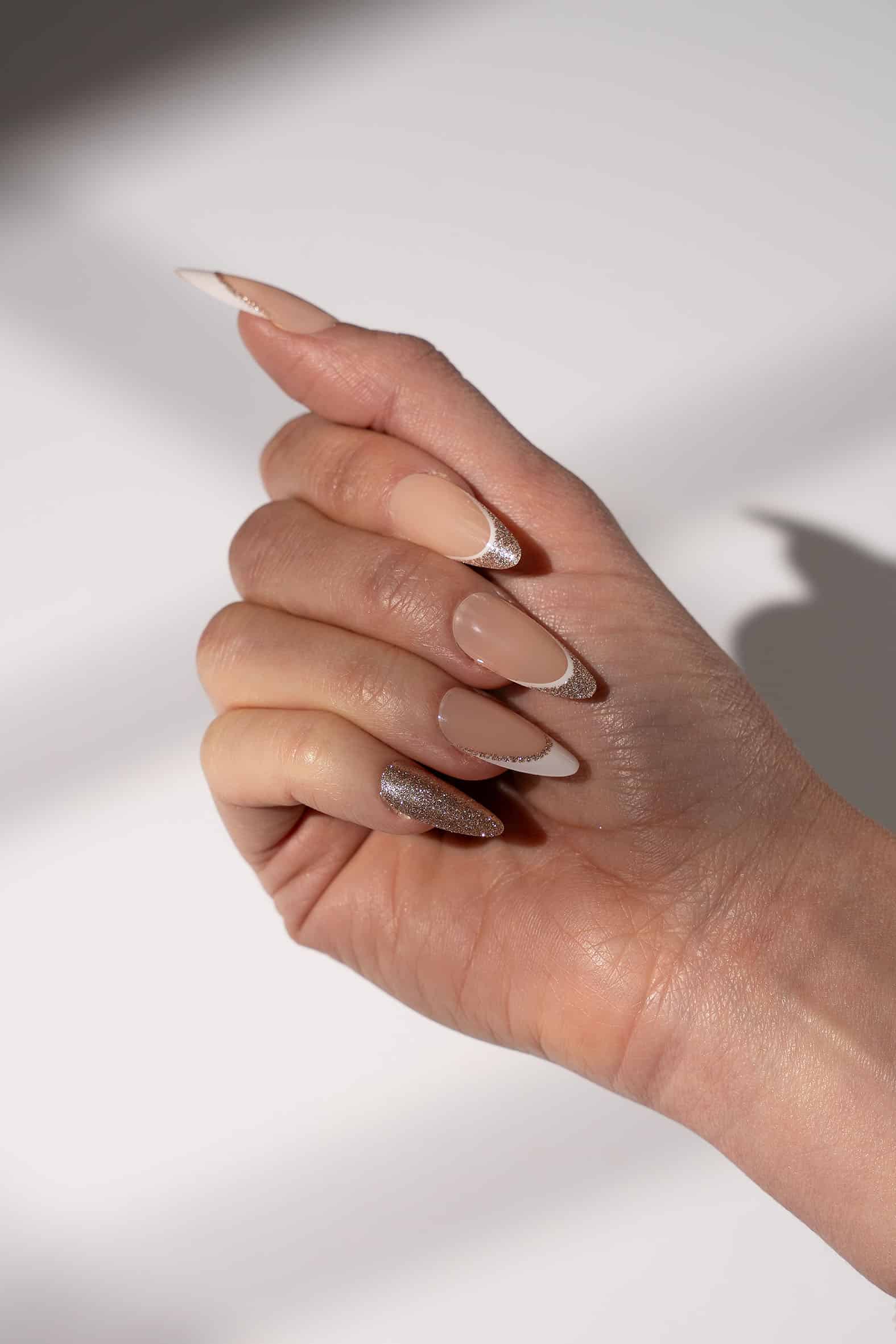 Nail HQ Champagne Sippin' Almond Nails MS