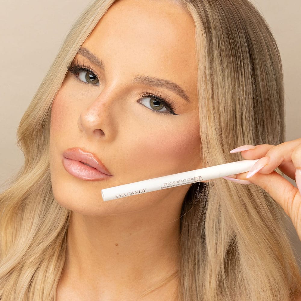 eyeliner pen