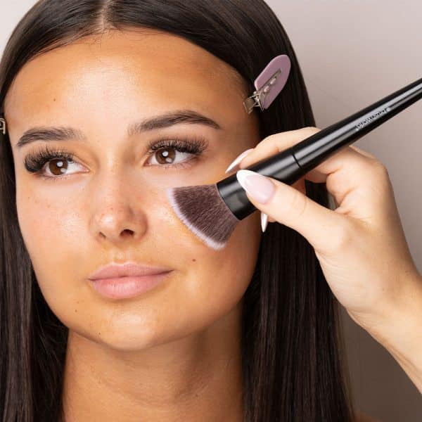 Brushworks No. 9 Angled Flat Top Foundation Buffing Brush — alternate view