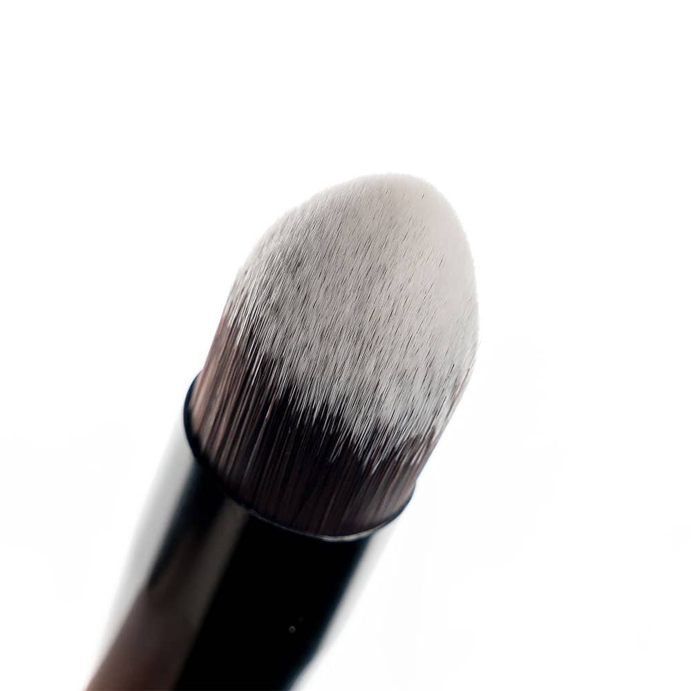 Brushworks No. 4 Tapered Precision Buffing Brush - image 6