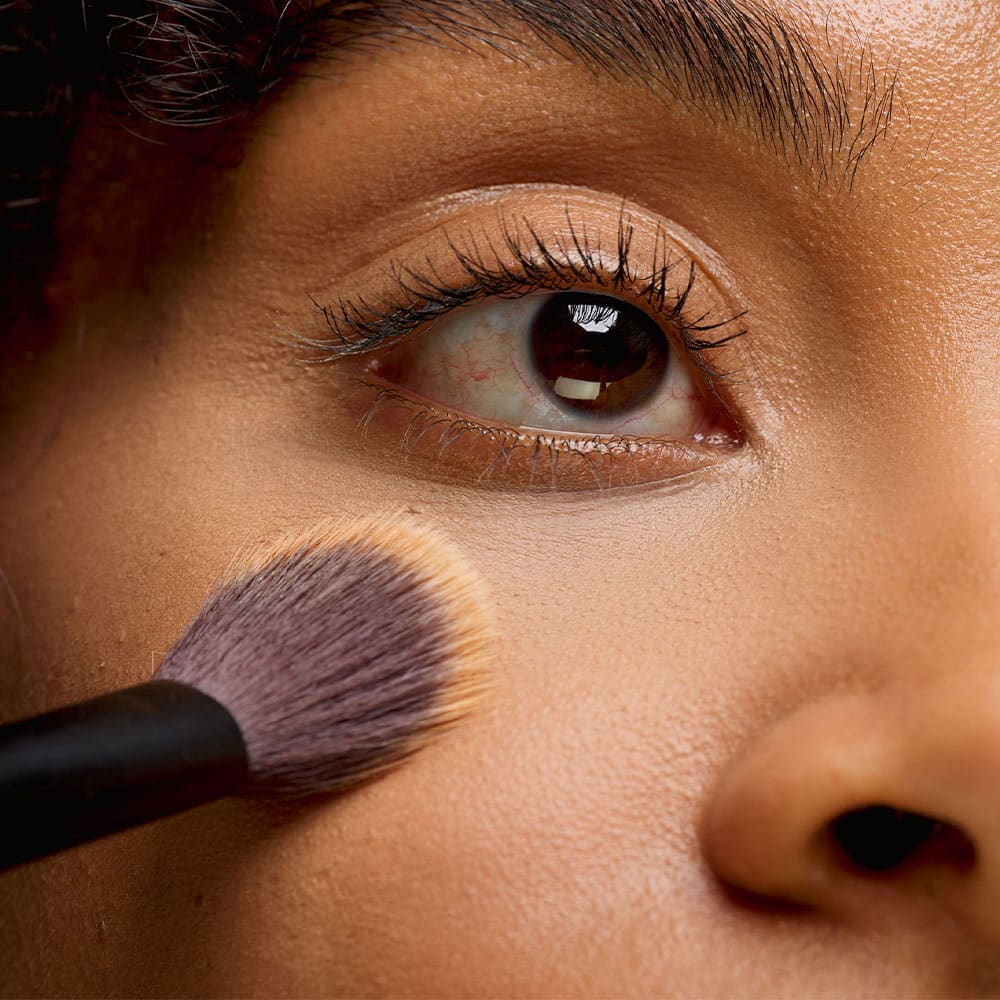 Brushworks No. 25 Brightening Concealer Brush - image 3
