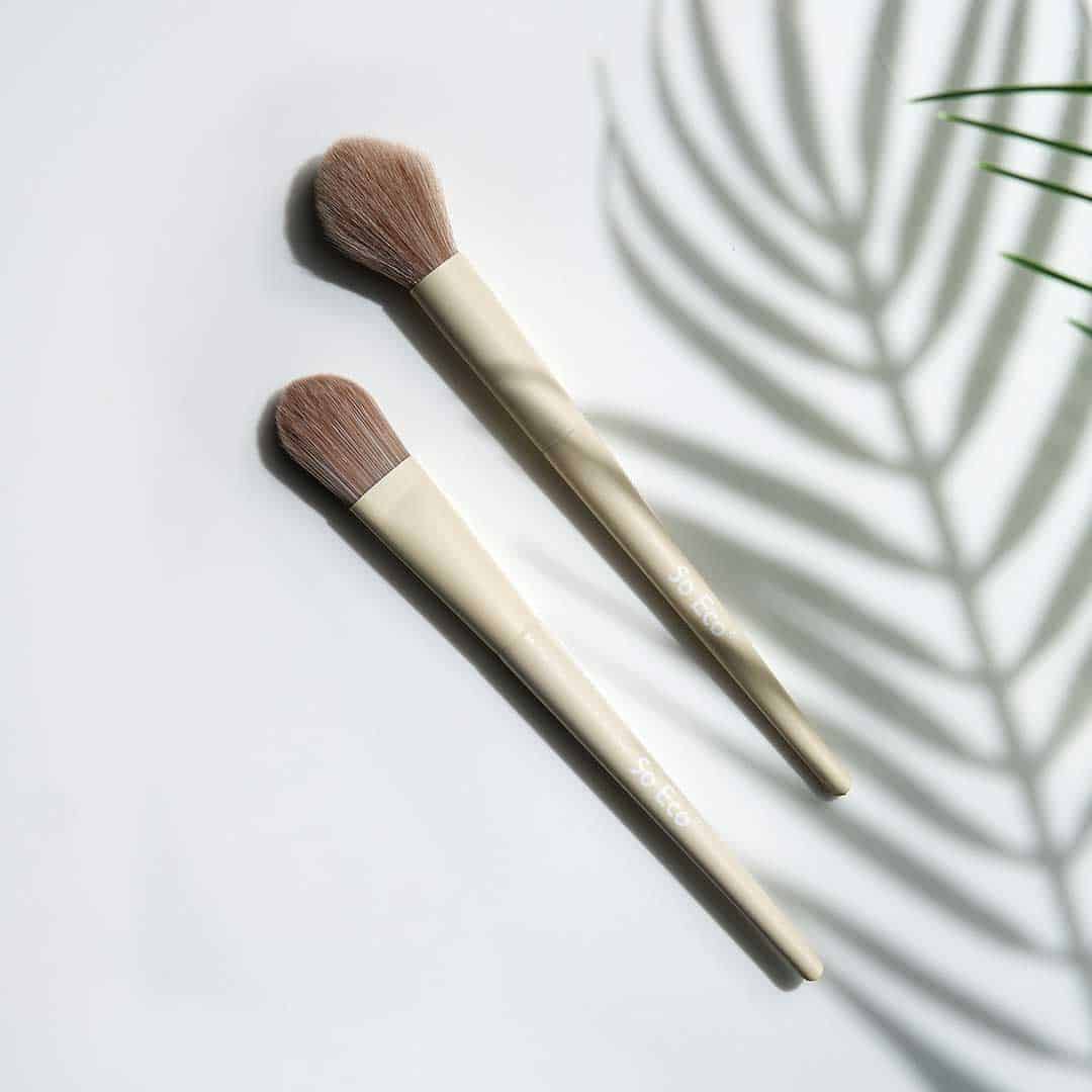 Foundation Brushes for Smooth Even Coverage