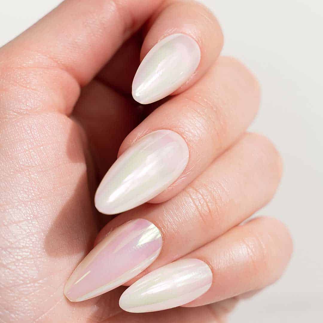 Nail HQ Almond Pearl Glaze Nails
