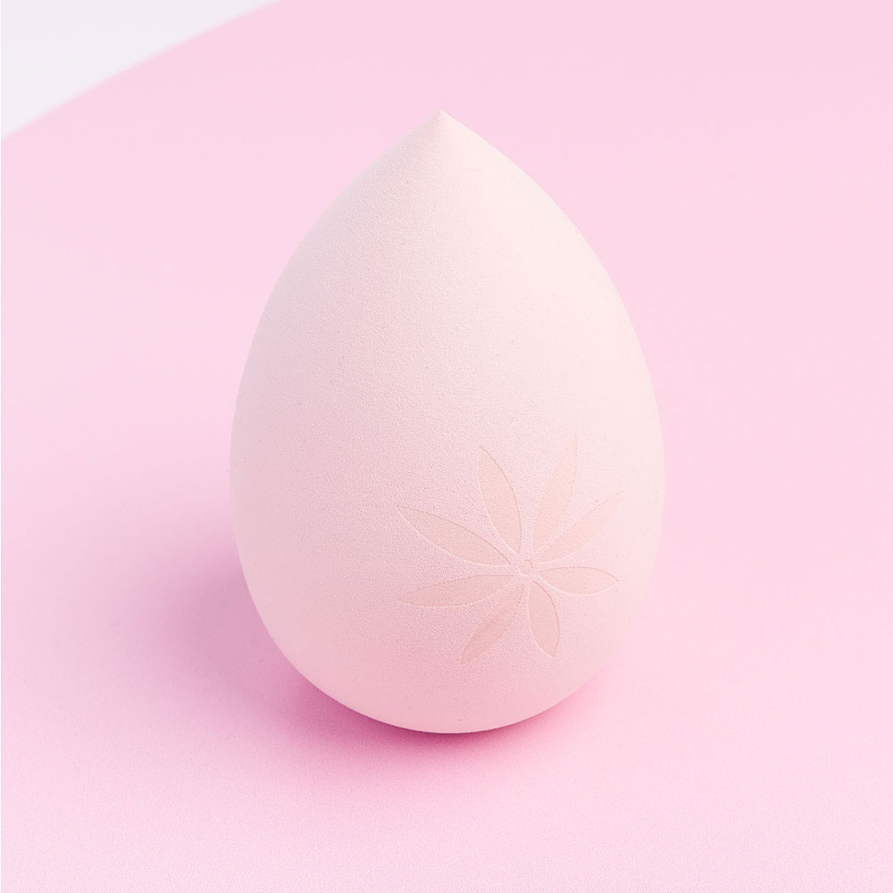 Brushworks XL Complexion Sponge - image 3